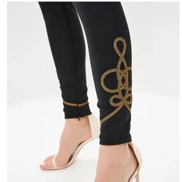 Like New, Polo Ralph Lauren Bullion Trim Legging Pants - Picture 6 of 16